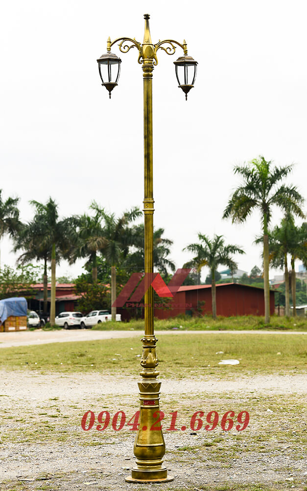 cột đèn sân vườn DC06