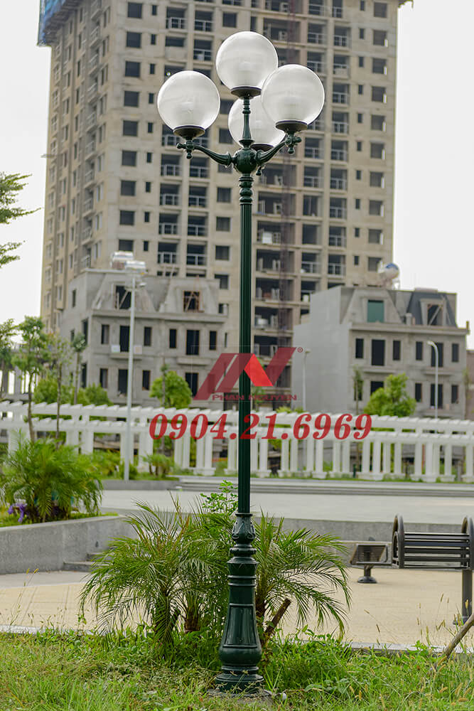cột đèn sân vườn DC06