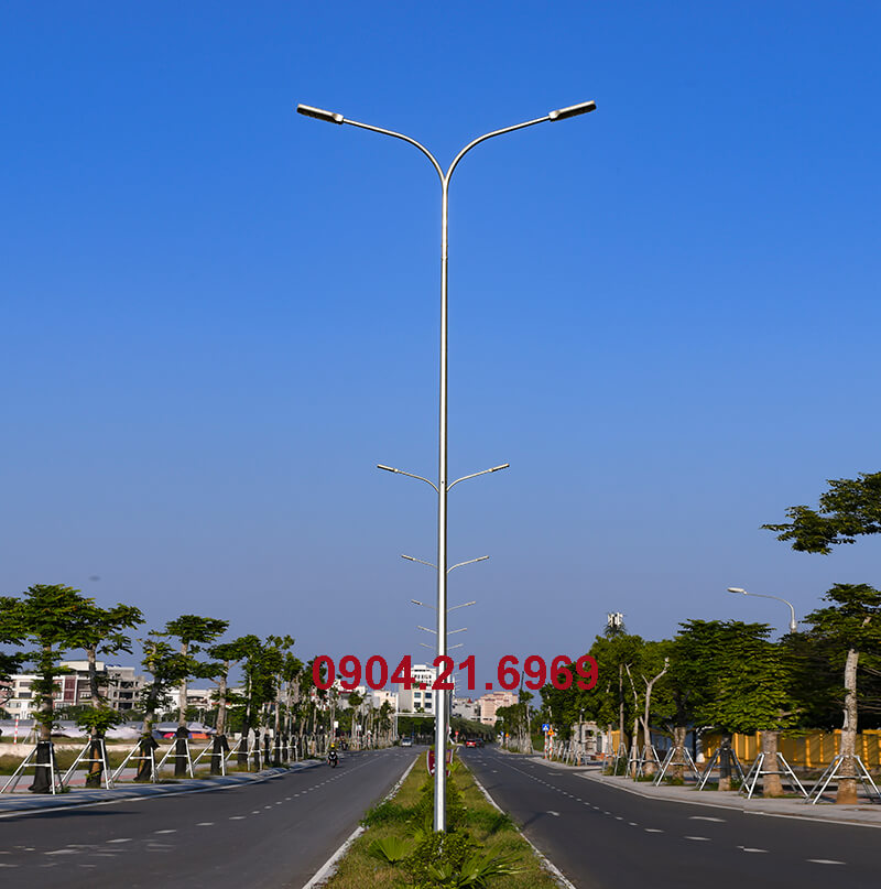cột đèn cao áp cần đôi lắp 2 bóng đèn